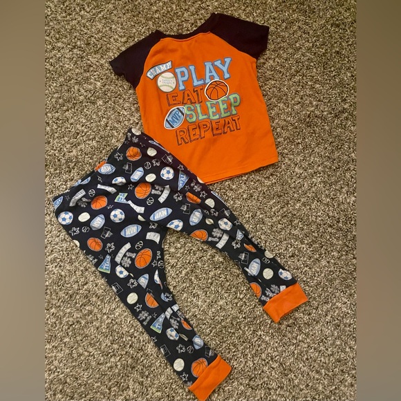Carter's Other - Carters All Star pajamas 🚨🚨